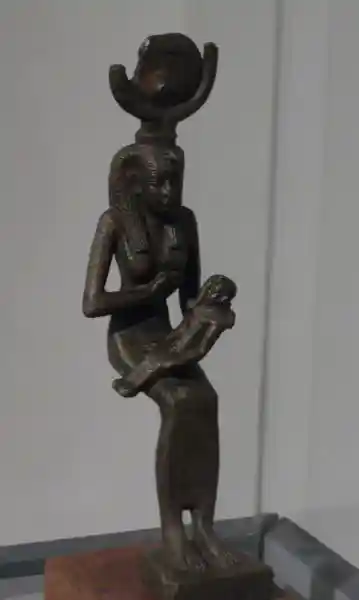 A figurine of Isis and Horus, mother and child